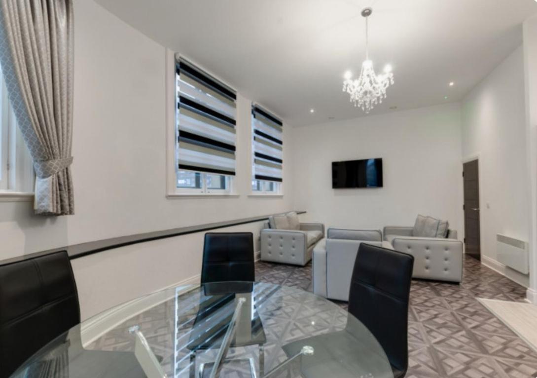 Temple Court Cavern Quarter Apartments By Happy Days 리버풀 외부 사진