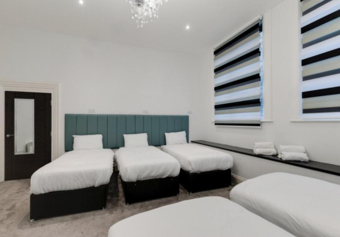 Temple Court Cavern Quarter Apartments By Happy Days 리버풀 외부 사진