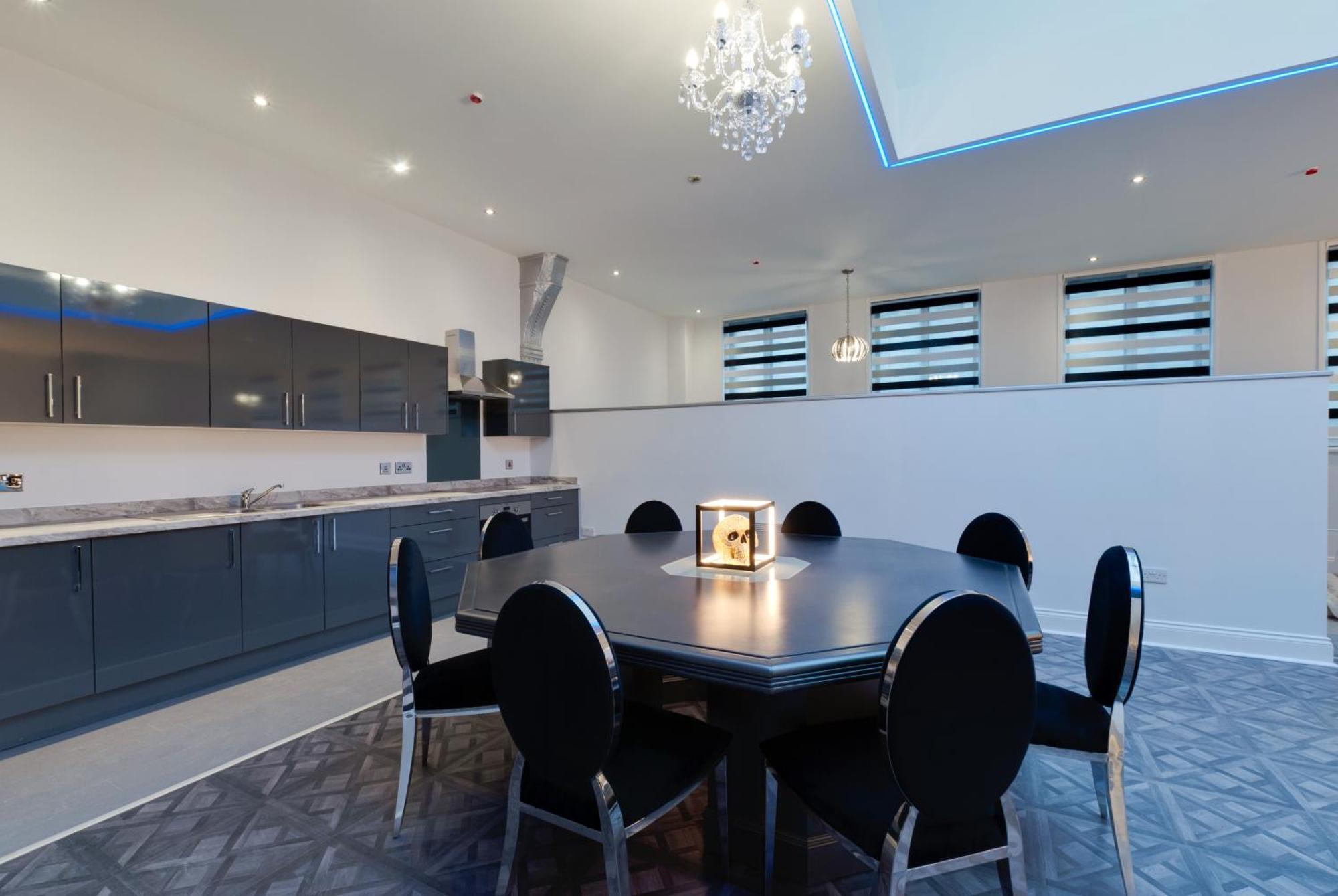 Temple Court Cavern Quarter Apartments By Happy Days 리버풀 외부 사진