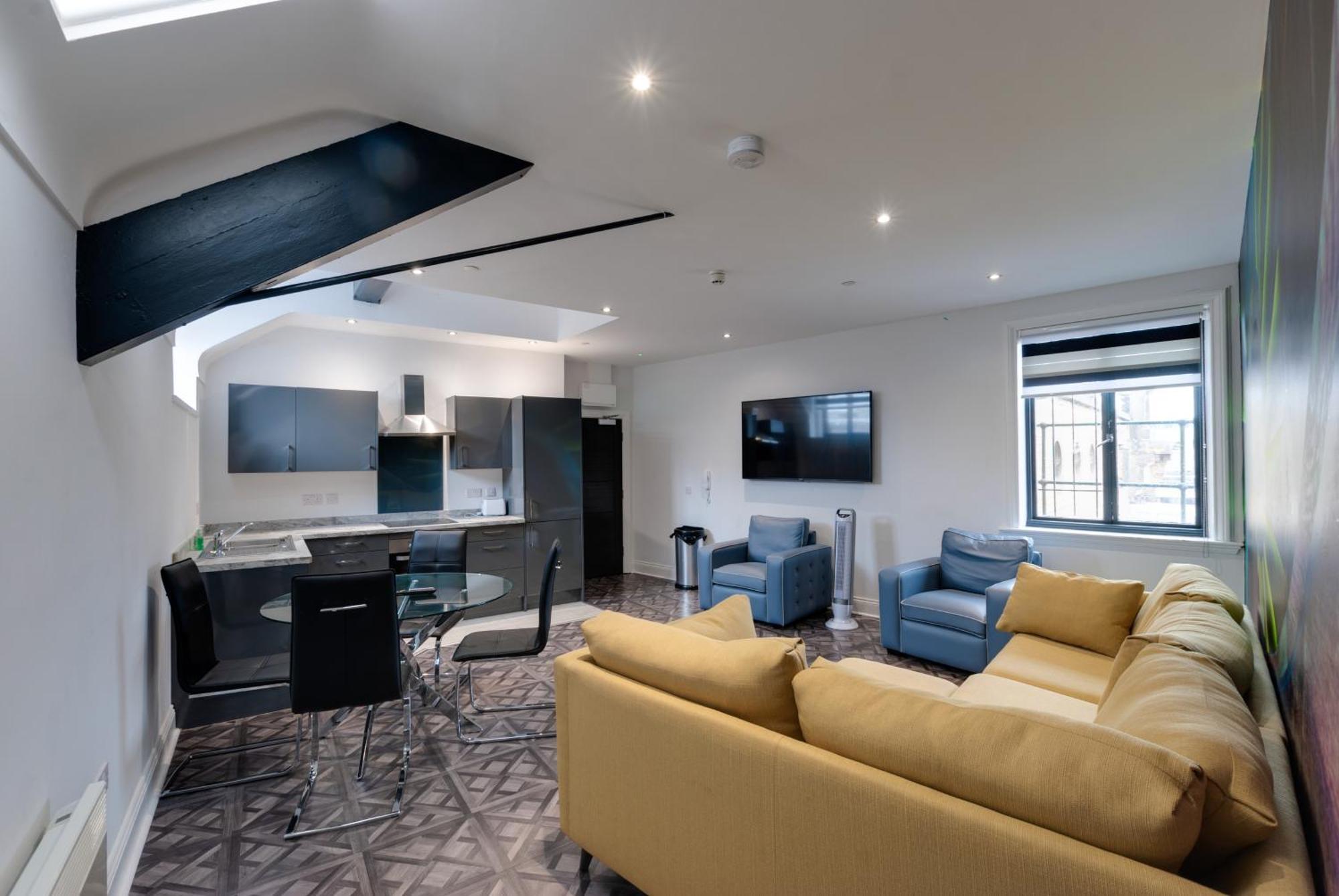Temple Court Cavern Quarter Apartments By Happy Days 리버풀 외부 사진